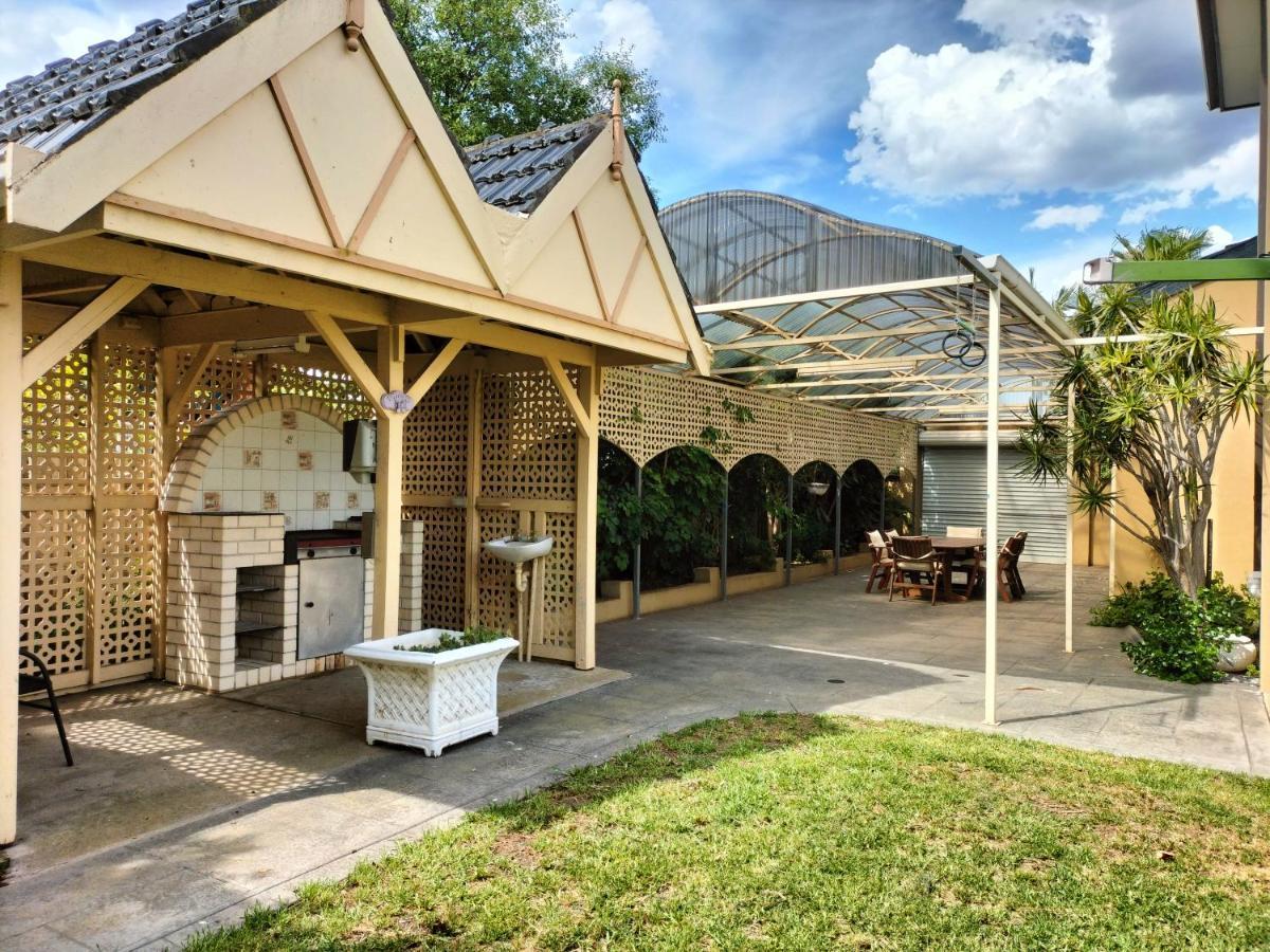Apartamento 12 Mins To Mel Airport-Good Wood House St Albans Exterior foto